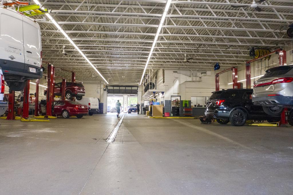 Dealership gallery photo 8